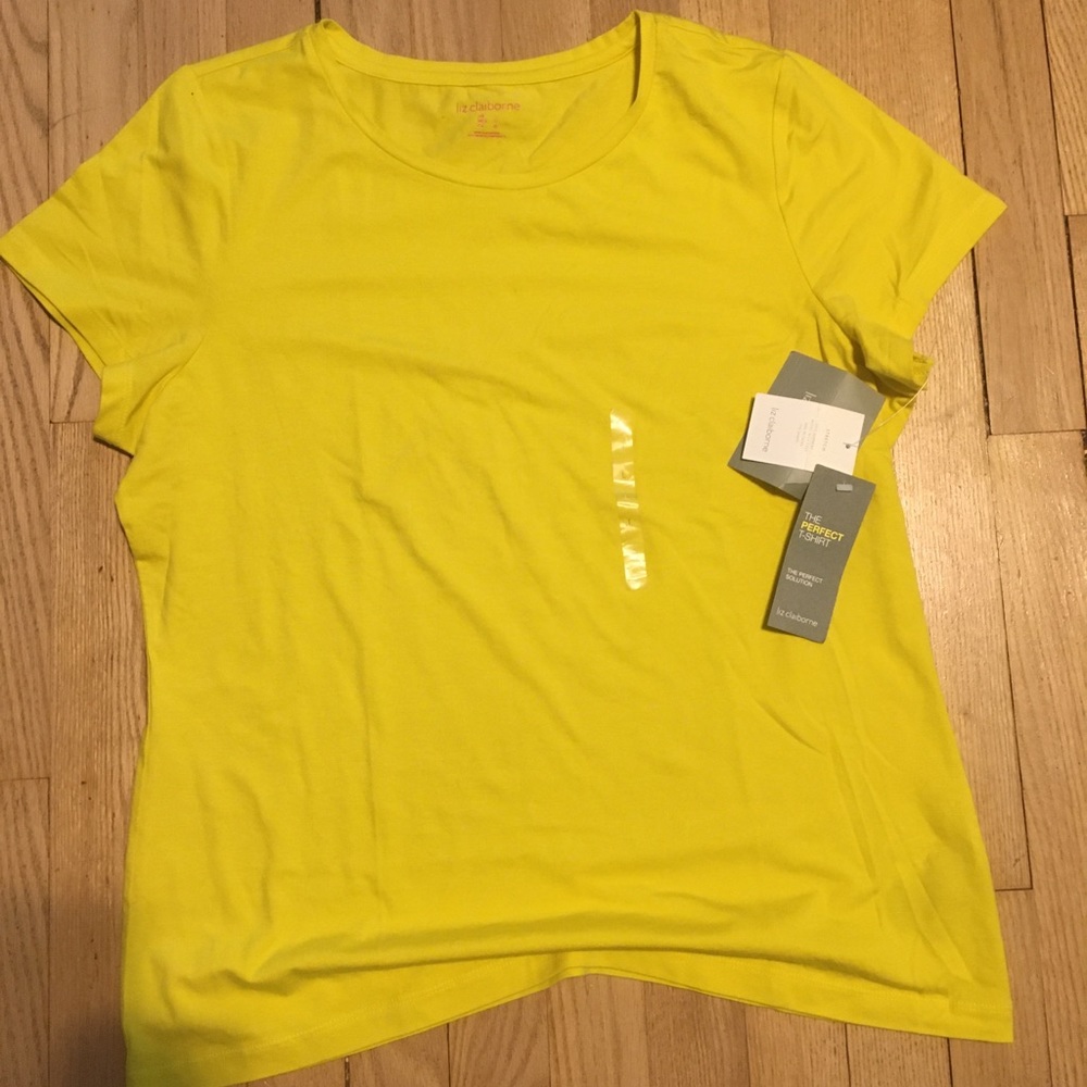 Liz Claiborne woman’s the perfect t shirt size L